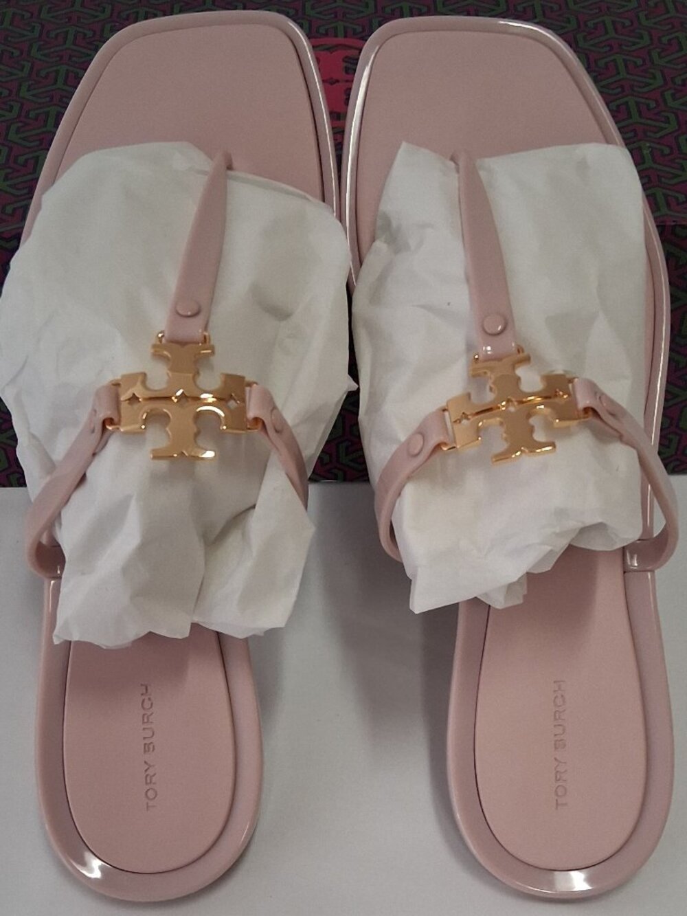 Tory Burch Women’s Roxanne Jelly Sandals – Meadowsweet/Gold Size: 10